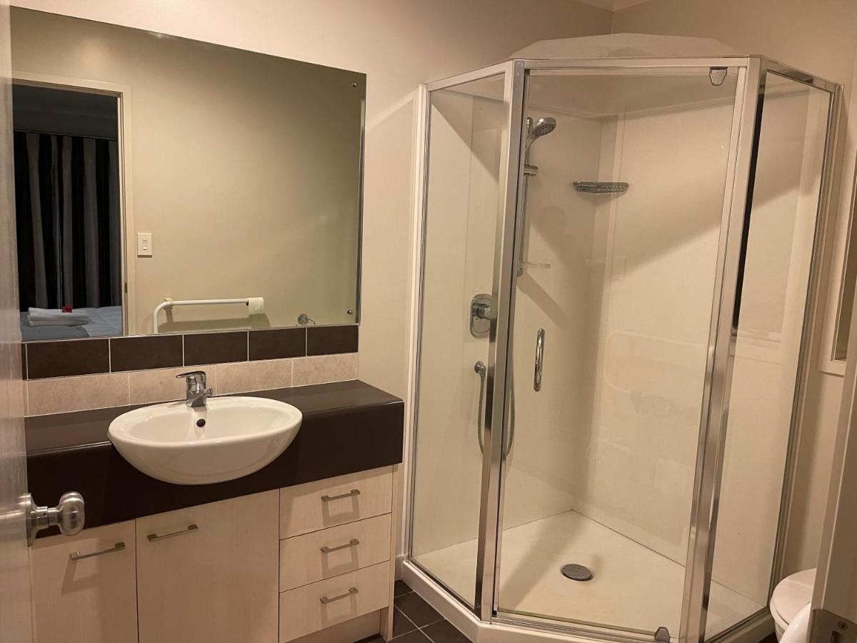 Ruth'S House Homestay Master Room With Private Shower And Toilet 奥克兰 外观 照片